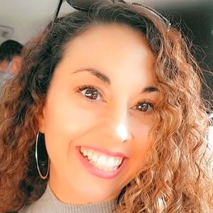 Meet your Posher, Myrna